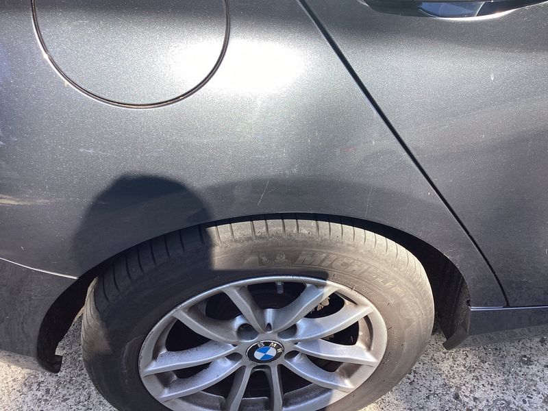 BMW 1er 116d EfficientDynamics Edition 2015 – снимка на щета 29