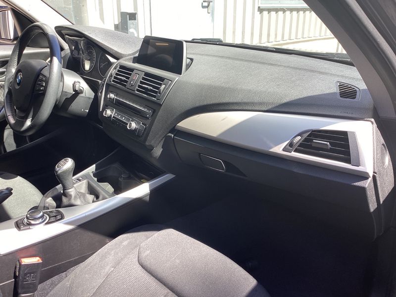 BMW 1er 116d EfficientDynamics Edition 2015 – снимка на щета 31