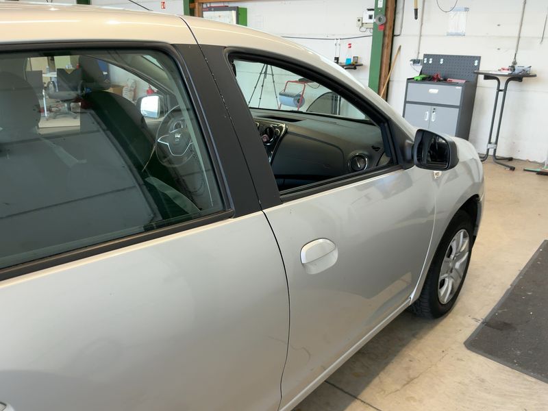 Dacia Sandero 1.0 SCe Comfort 2018 – снимка 10