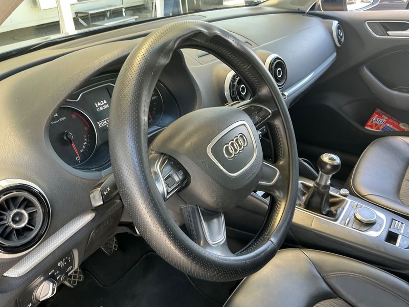 Audi A3 Sportback 1.6 TDI Ambiente 2015 – снимка 33