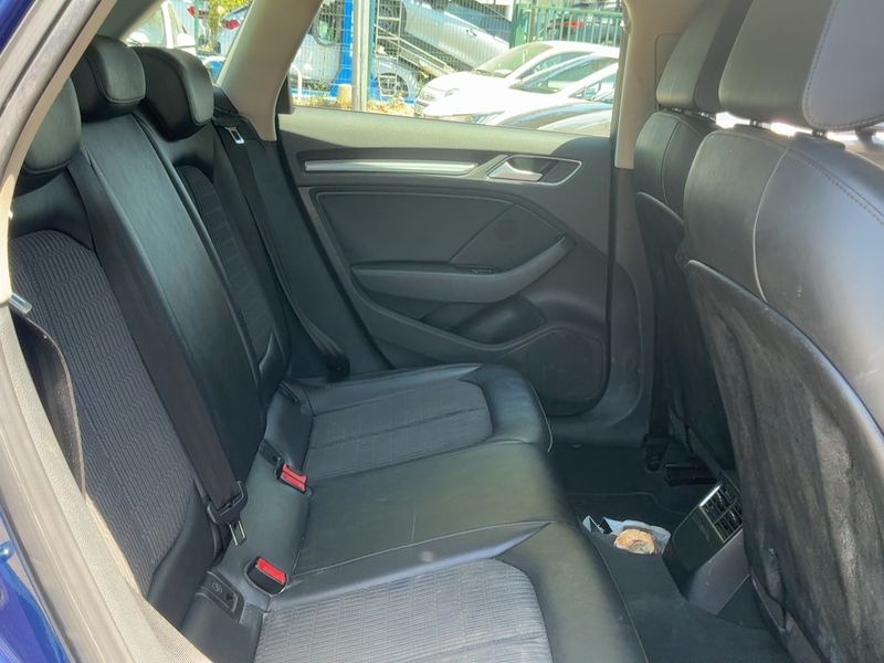 Audi A3 Sportback 1.6 TDI Ambiente 2015 – снимка 19