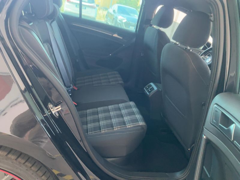 Volkswagen Golf VII 2.0 TDI GTD BlueMotion Tech 2019 – снимка 19