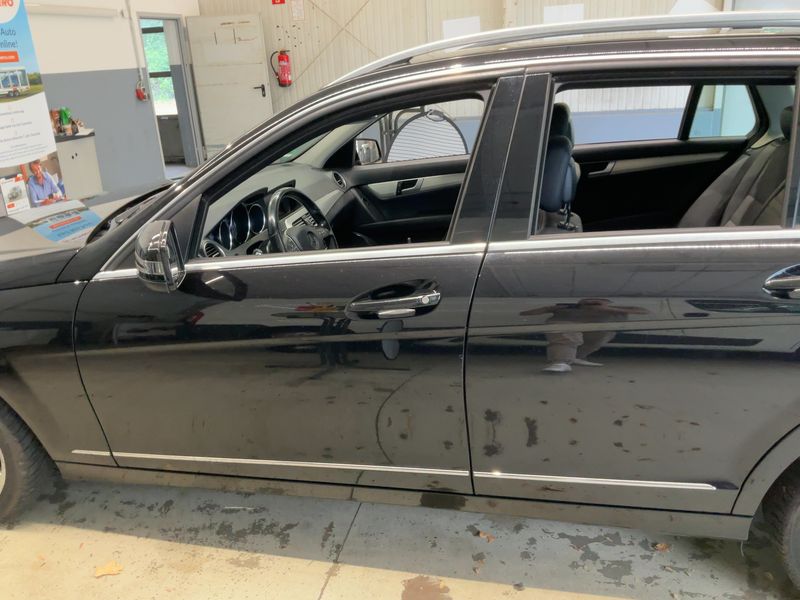 Mercedes-Benz C-Klasse C 220 CDI T BlueEfficiency Avantgarde 2012 – снимка 4