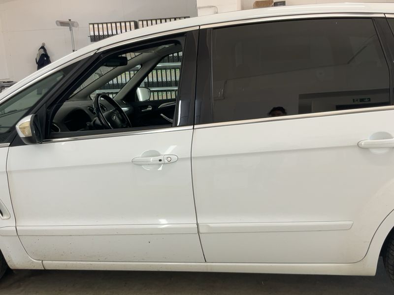Ford S-Max 2.2 TDCi Titanium 2012 – снимка 4