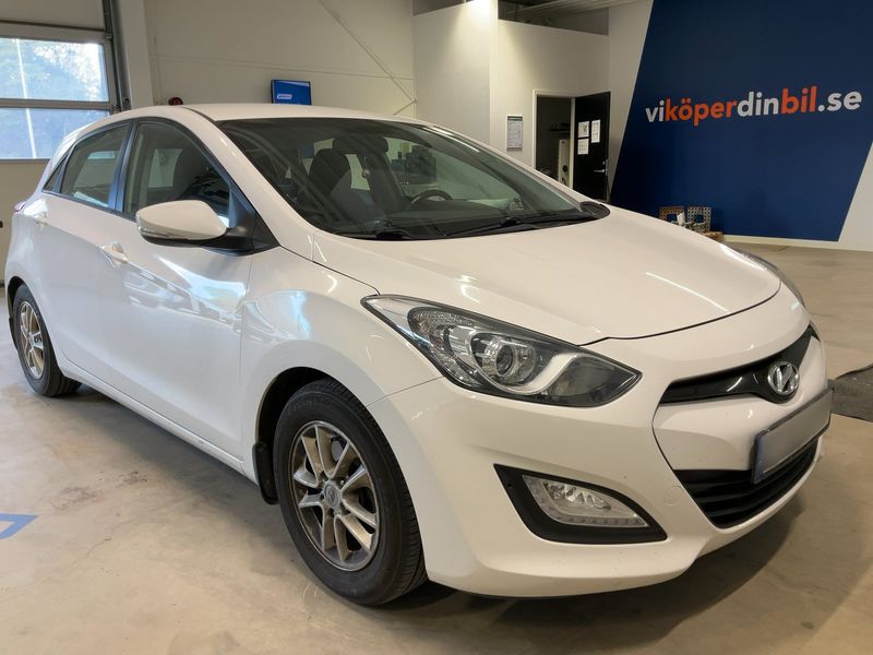 Hyundai i30 1.6 GDI Creative 2014 – снимка 12