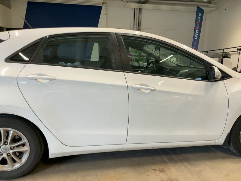 Hyundai i30 1.6 GDI Creative 2014 – снимка 10