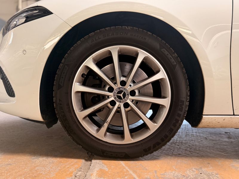 Mercedes-Benz A-Klasse A 250 2021 – снимка 3