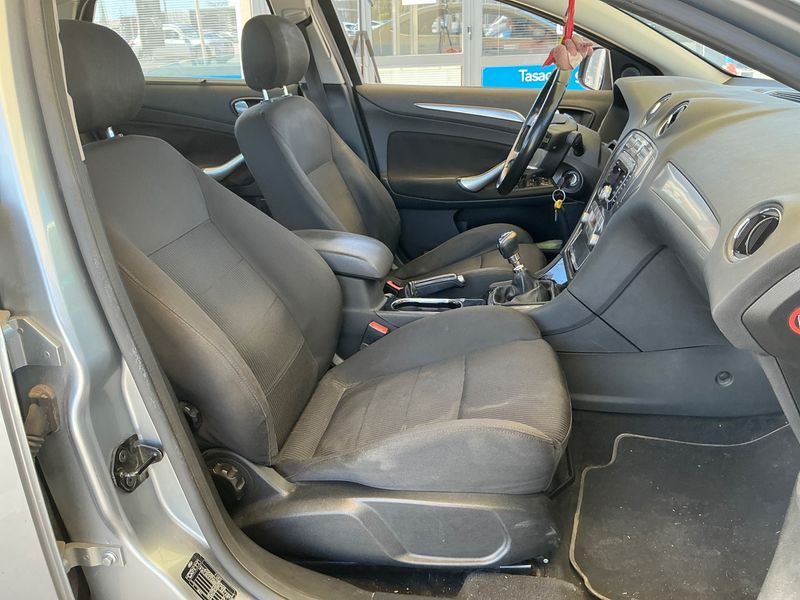 Ford Mondeo 2.0 TDCi Titanium 2010 – снимка 3