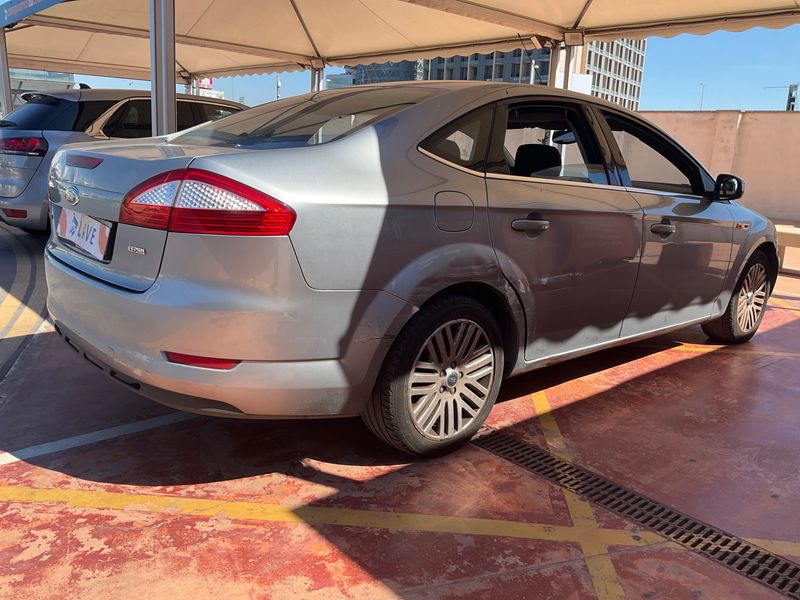 Ford Mondeo 2.0 TDCi Titanium 2010 – снимка 2