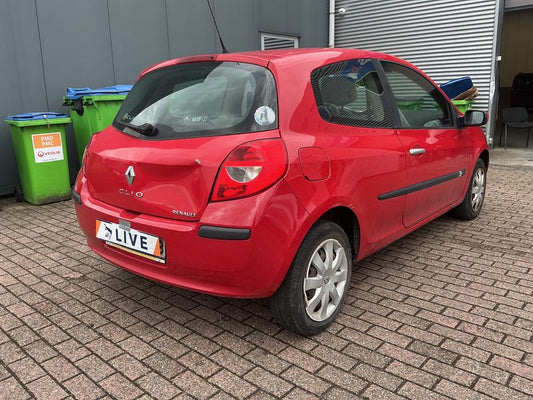 Renault Clio 1.2 Privilege 2006 – снимка 2