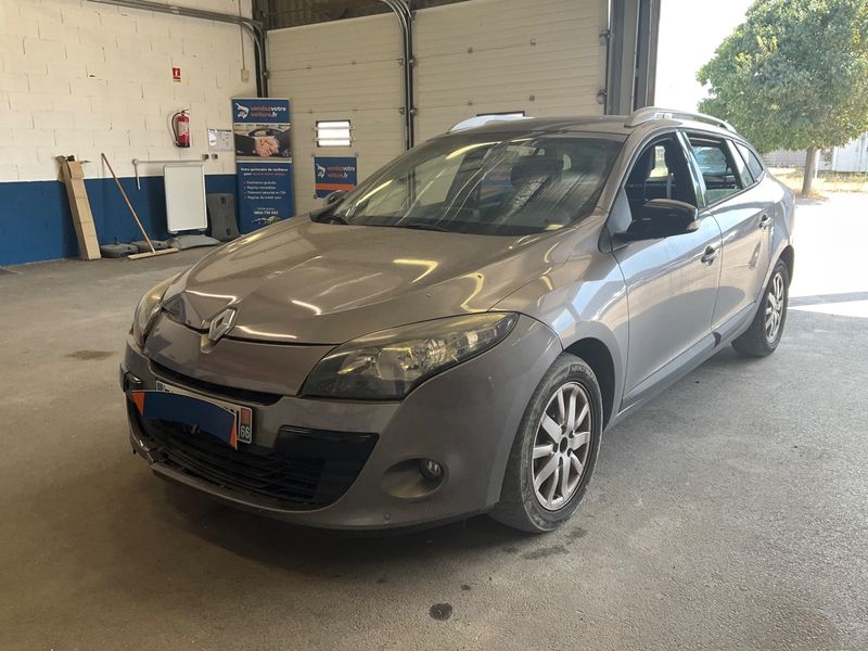 Renault Megane 1.5 dCi Tomtom Edition 2011 – снимка 1