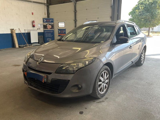 Renault Megane 1.5 dCi Tomtom Edition 2011 – снимка 1