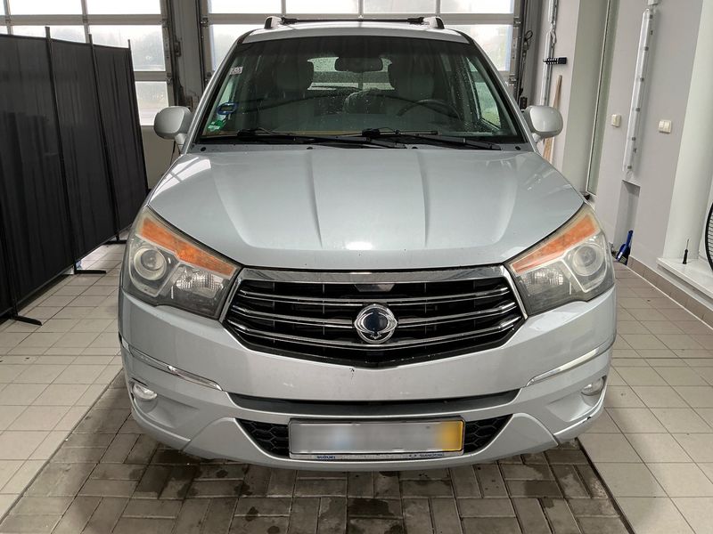 Ssangyong Rodius 2.0 TD Sapphire 2WD 2015 – снимка 14