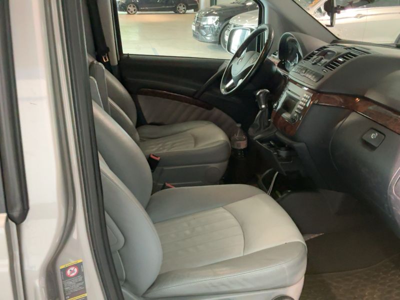 Mercedes-Benz Viano 3.0 CDI lang BlueEfficiency Ambiente 2012 – снимка 16