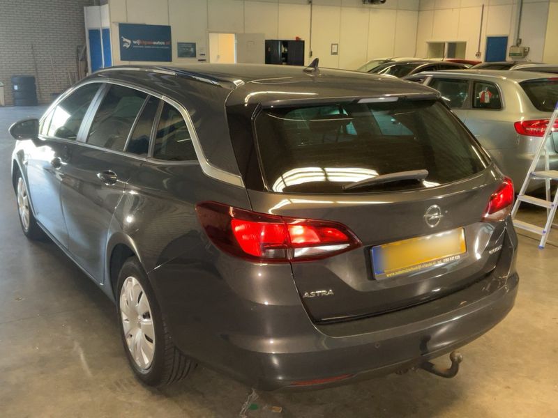 Opel Astra 1.0 Turbo Edition Start/Stop 2016 – снимка 6