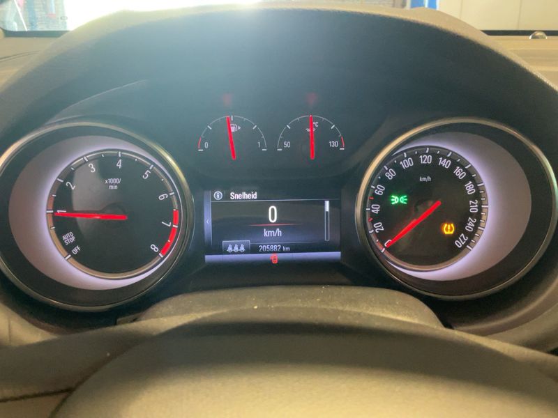 Opel Astra 1.0 Turbo Edition Start/Stop 2016 – снимка 18