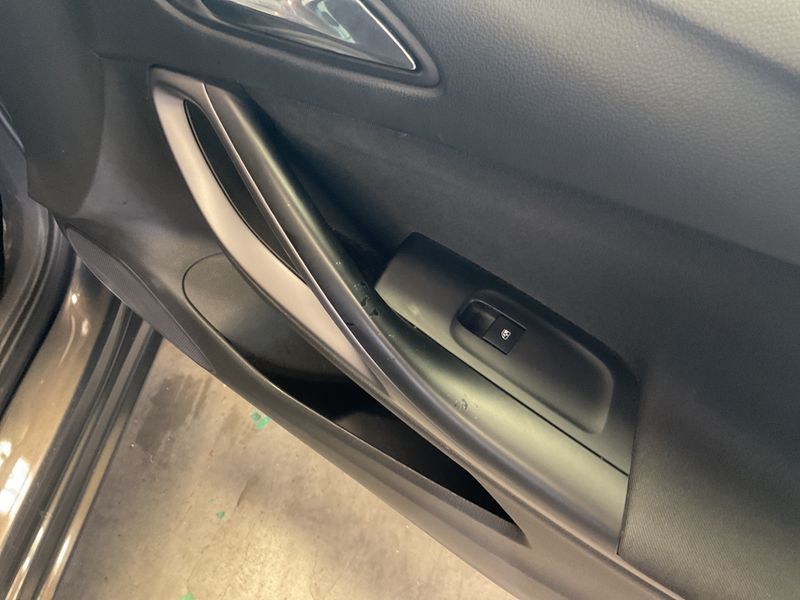 Opel Astra 1.0 Turbo Edition Start/Stop 2016 – снимка 24
