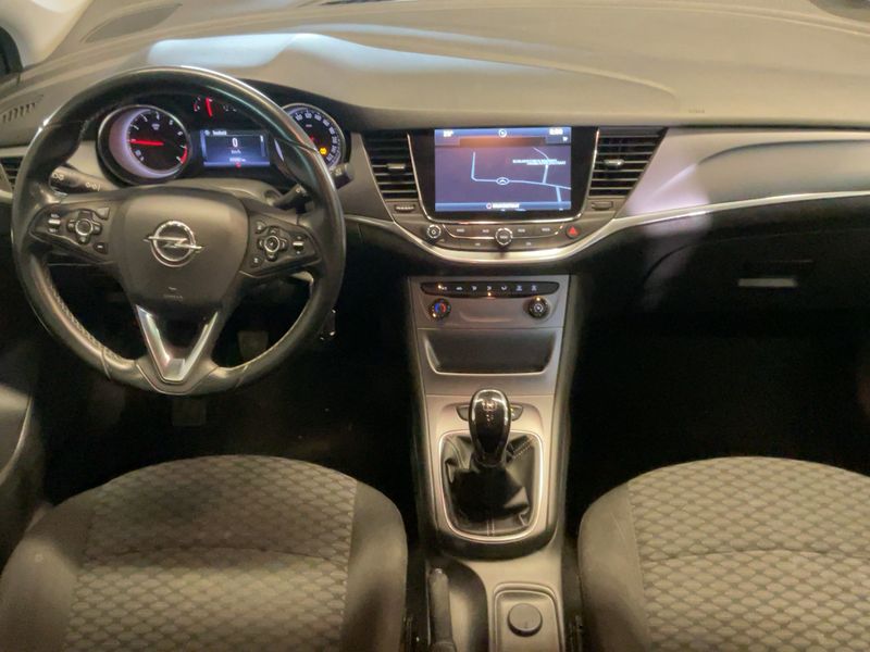 Opel Astra 1.0 Turbo Edition Start/Stop 2016 – снимка 17