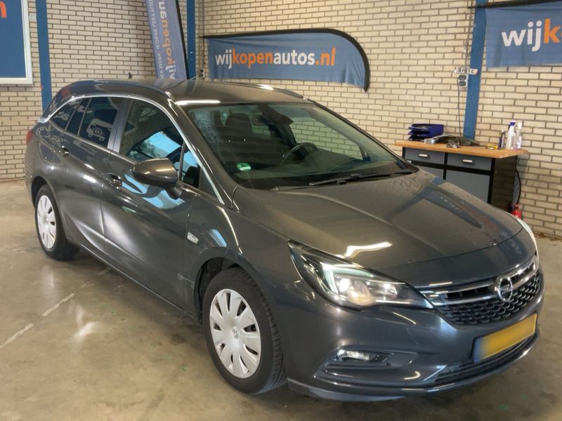 Opel Astra 1.0 Turbo Edition Start/Stop 2016 – снимка 12
