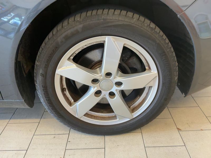 Opel Insignia Sports Tourer 1.6 SIDI Turbo Edition 2016 – снимка 11