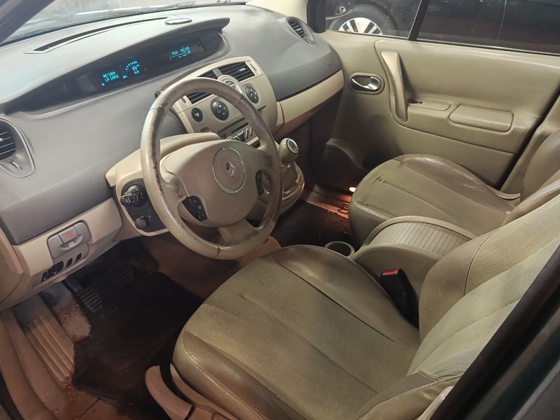 Renault Grand Scenic 1.9 dCi Privilege 2007 – снимка 3