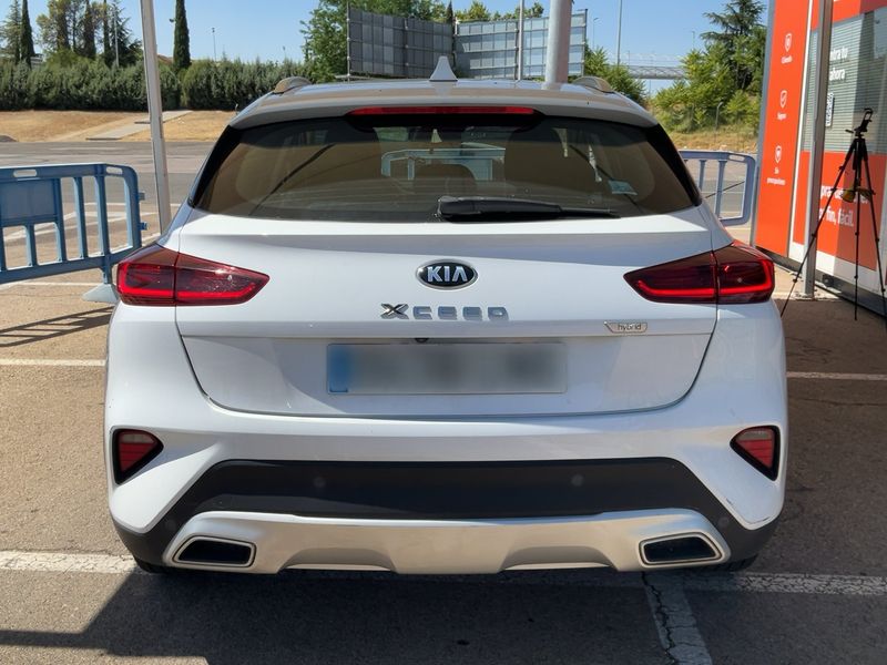 Kia XCeed 1.6 CRDi Mild-Hybrid Active 2021 – снимка на щета