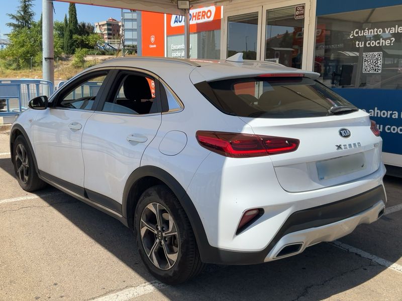 Kia XCeed 1.6 CRDi Mild-Hybrid Active 2021 – снимка 4