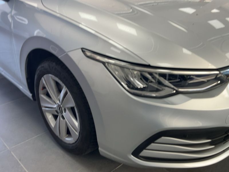 Volkswagen Golf VIII 2.0 TDI Life 2021 – снимка 12