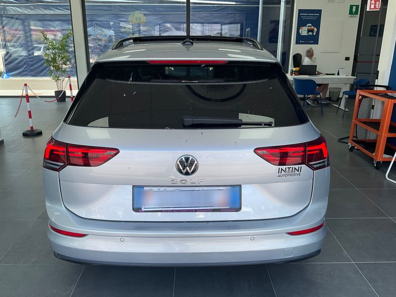 Volkswagen Golf VIII 2.0 TDI Life 2021 – снимка 7
