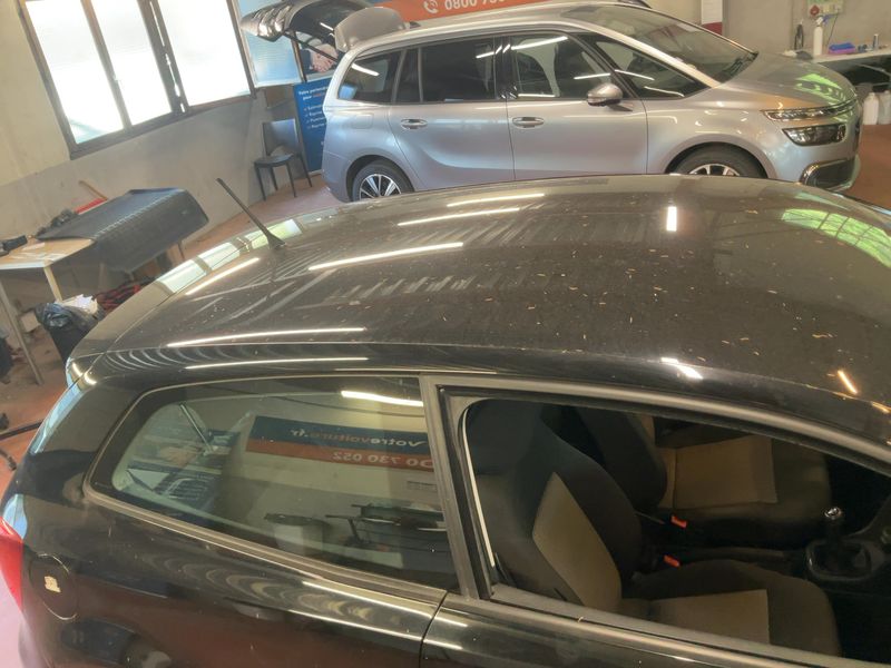 Volkswagen Polo 1.6 TDI Style 2011 – снимка 13