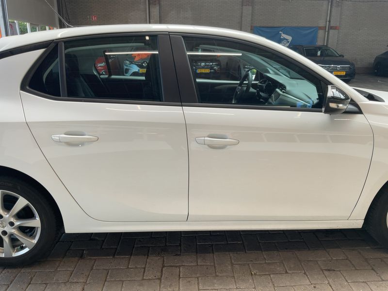 Opel Corsa 1.2 Edition 2022 – снимка 10