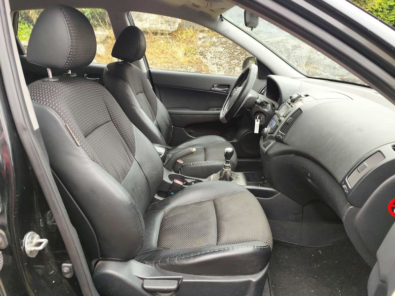 Hyundai i30 1.6 CRDi Classic 2008 – снимка 10