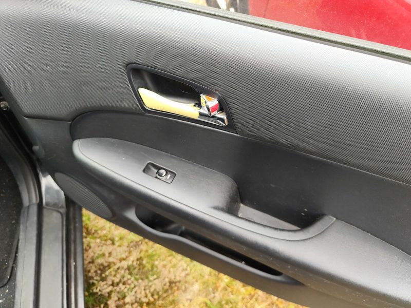Hyundai i30 1.6 CRDi Classic 2008 – снимка 21