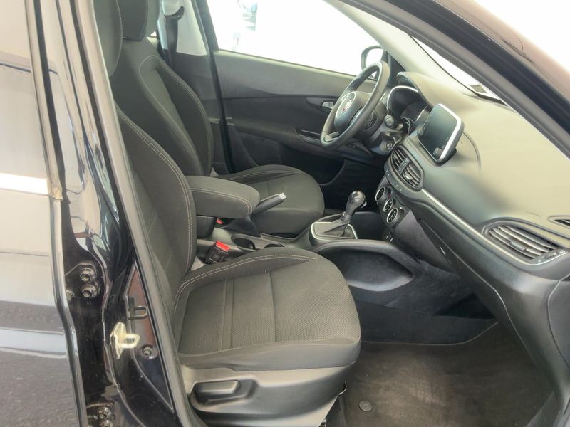Fiat Tipo 1.6 JTDM Lounge 2017 – снимка 16