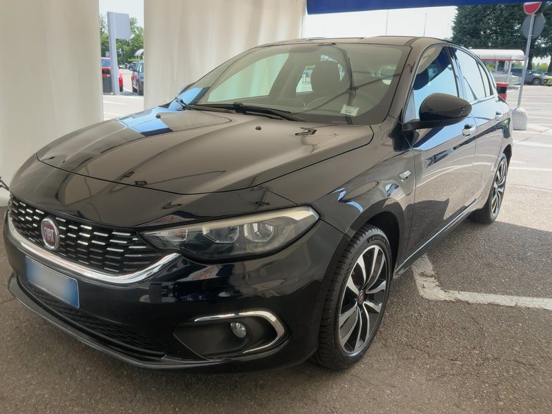 Fiat Tipo 1.6 JTDM Lounge 2017 – снимка 1