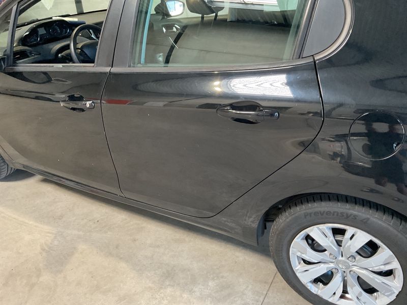 Peugeot 208 1.4 HDi Active 2015 – снимка 26