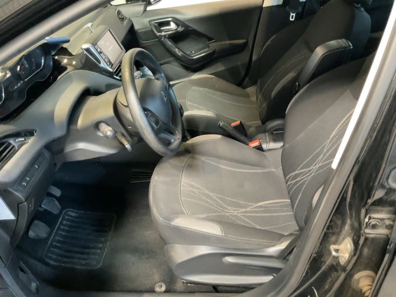 Peugeot 208 1.4 HDi Active 2015 – снимка 16