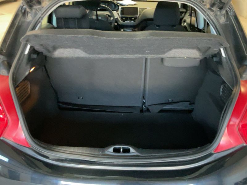 Peugeot 208 1.4 HDi Active 2015 – снимка 15