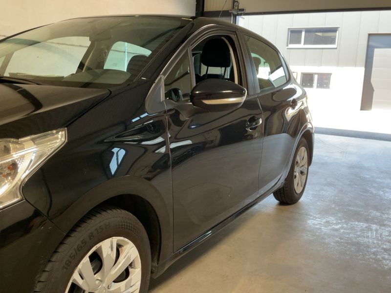 Peugeot 208 1.4 HDi Active 2015 – снимка 2