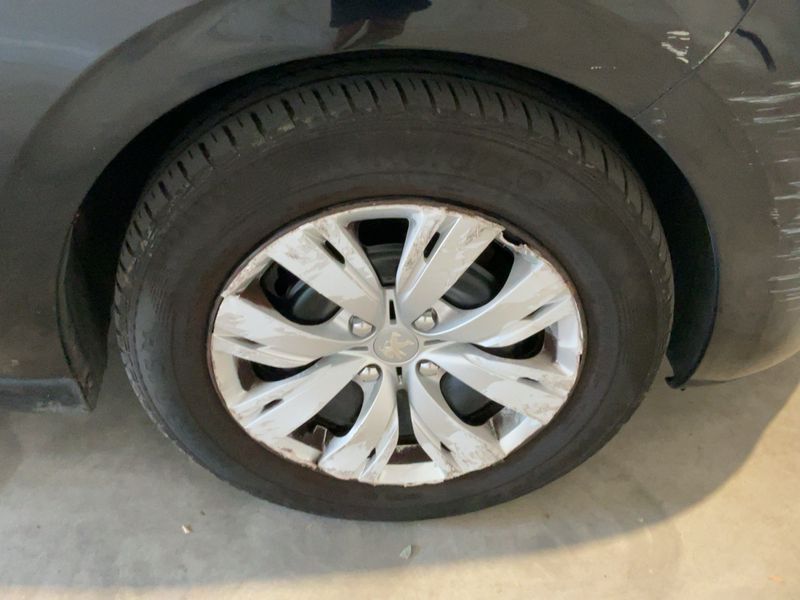 Peugeot 208 1.4 HDi Active 2015 – снимка 11