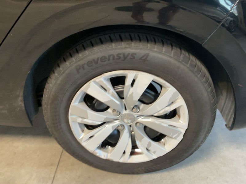 Peugeot 208 1.4 HDi Active 2015 – снимка 5