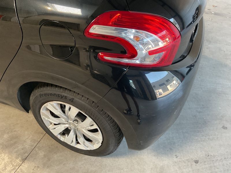 Peugeot 208 1.4 HDi Active 2015 – снимка 30