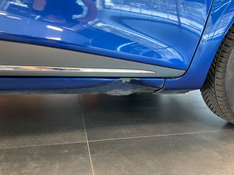 Renault Clio 1.2 Authentique 2018 – снимка 22