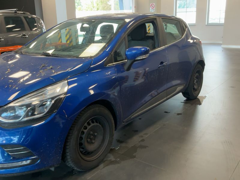 Renault Clio 1.2 Authentique 2018 – снимка 2