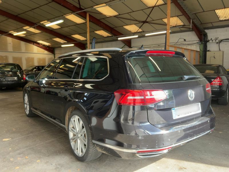 Volkswagen Passat 2.0 TDI Carat Edition 4Motion BlueMotion Tech 2016 – снимка 6