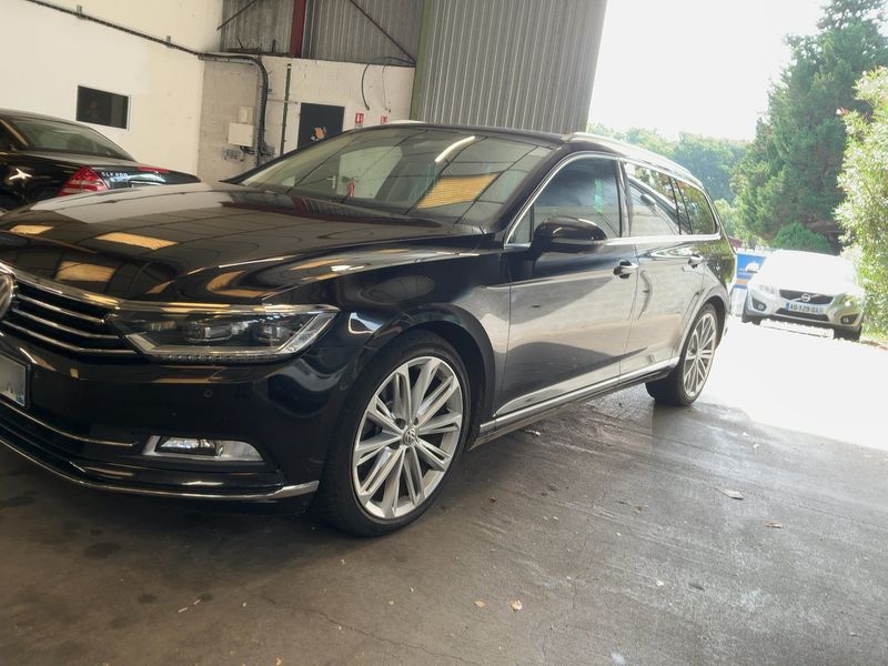 Volkswagen Passat 2.0 TDI Carat Edition 4Motion BlueMotion Tech 2016 – снимка 2