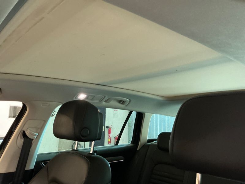 Volkswagen Passat 2.0 TDI Carat Edition 4Motion BlueMotion Tech 2016 – снимка 33