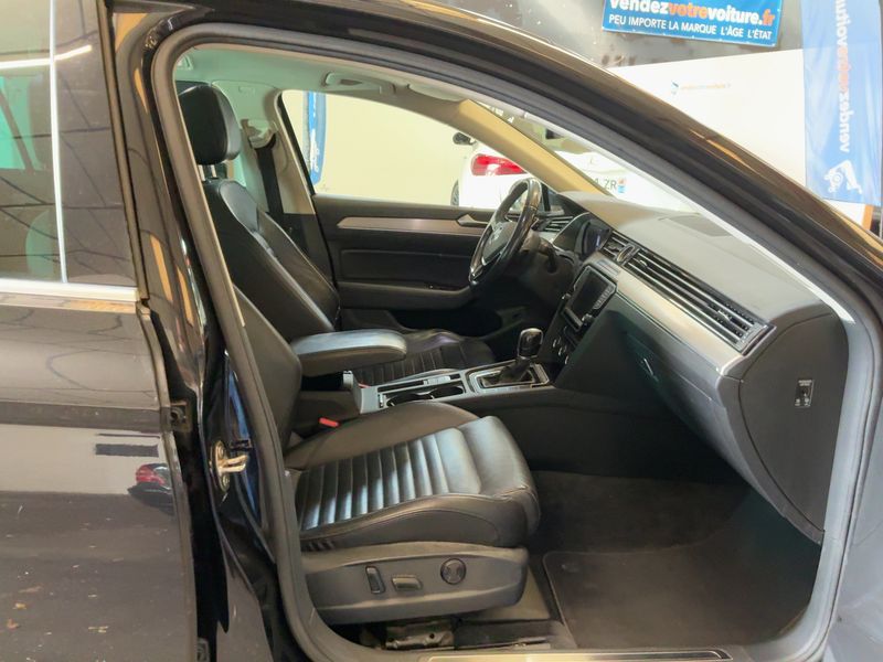 Volkswagen Passat 2.0 TDI Carat Edition 4Motion BlueMotion Tech 2016 – снимка 16