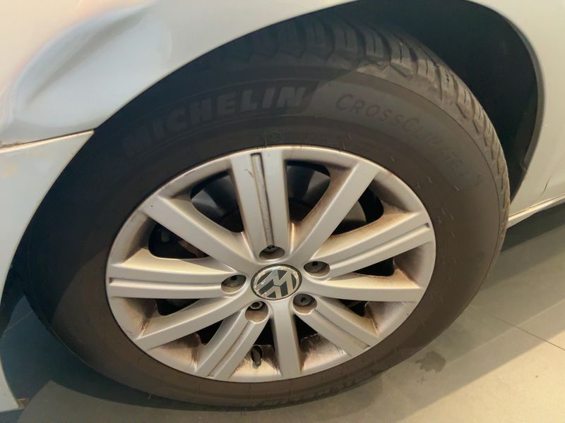 Volkswagen Golf VI 1.6 TDI Trendline BlueMotion Tech 2012 – снимка 17