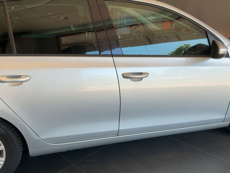 Volkswagen Golf VI 1.6 TDI Trendline BlueMotion Tech 2012 – снимка 7
